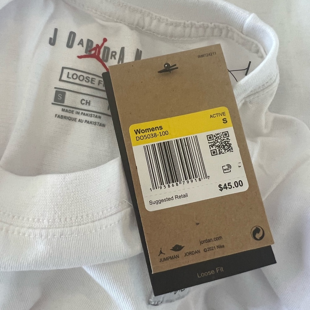 Jordan Nike Essentials Boxy Logo T-Shirt - White - Picture 13 of 14